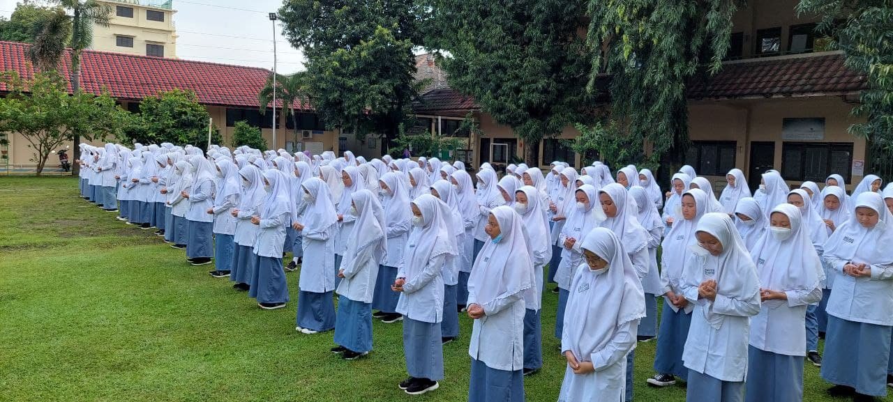 Kepala Sekolah Sma Assalam Lantik Pengurus Prosmart Osis Sma Assalaam